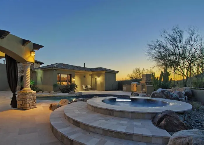 Romantic 4br Hacienda With Pool, And Close To Town Villa *