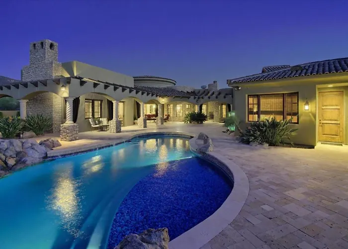 Romantic 4br Hacienda With Pool, And Close To Town Villa
