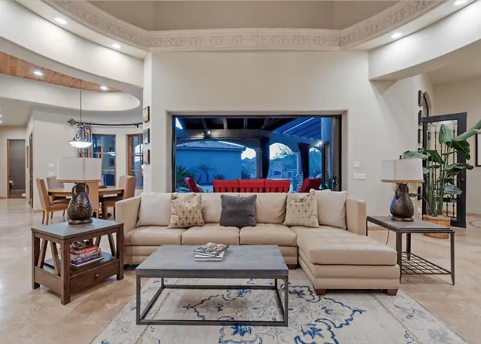Romantic 4br Hacienda With Pool, And Close To Town *