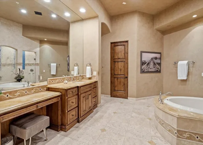 Romantic 4br Hacienda With Pool, And Close To Town