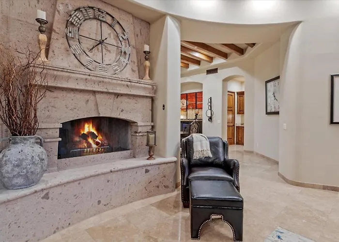 Villa Romantic 4br Hacienda With Pool, And Close To Town *