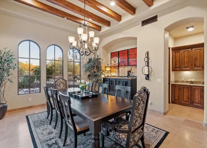 Romantic 4br Hacienda With Pool, And Close To Town