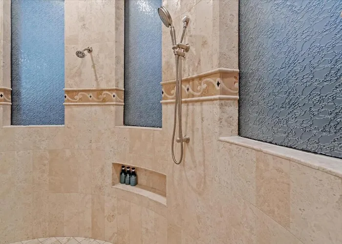 Romantic 4br Hacienda With Pool, And Close To Town Cave Creek
