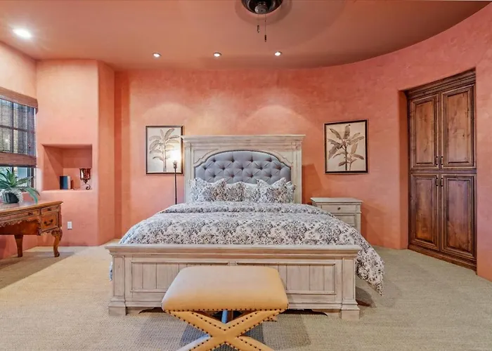 Romantic 4br Hacienda With Pool, And Close To Town Villa *