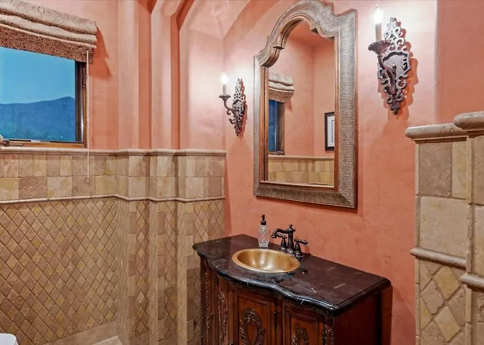 Romantic 4br Hacienda With Pool, And Close To Town Cave Creek
