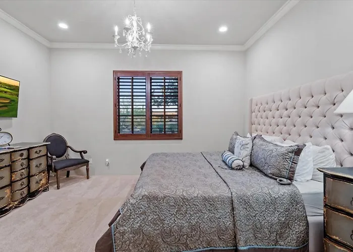 Romantic 4br Hacienda With Pool, And Close To Town *