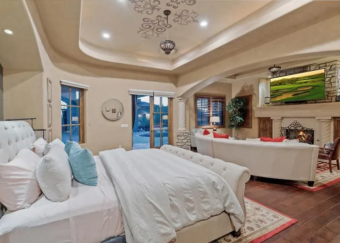 Villa Romantic 4br Hacienda With Pool, And Close To Town