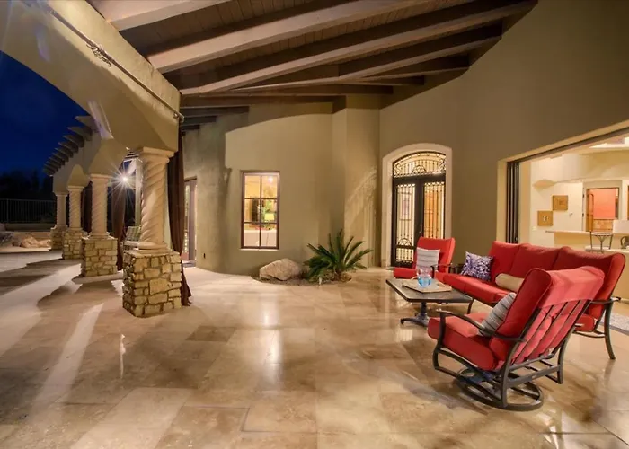 Romantic 4br Hacienda With Pool, And Close To Town Villa *