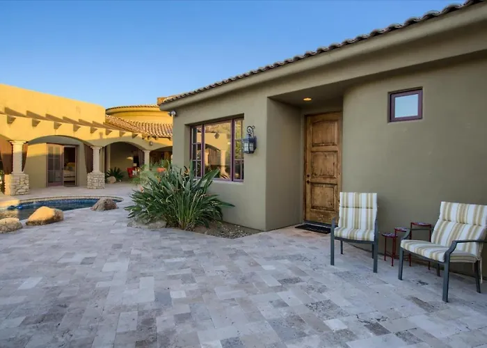 Romantic 4br Hacienda With Pool, And Close To Town Villa *