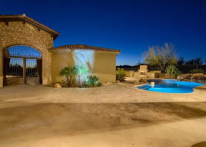 Romantic 4br Hacienda With Pool, And Close To Town Villa Cave Creek