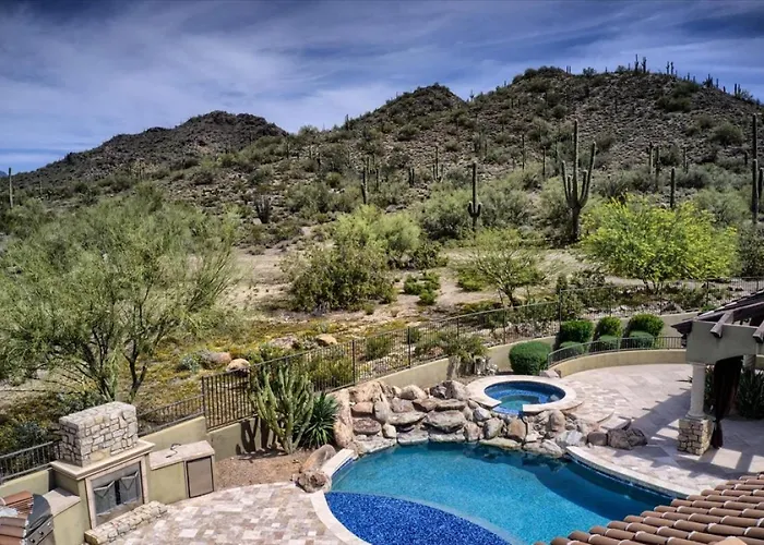Romantic 4br Hacienda With Pool, And Close To Town Villa